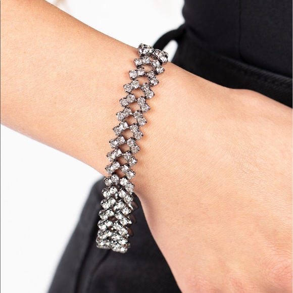 Seize the Sizzle - Black Bracelet - Picture 3 of 3